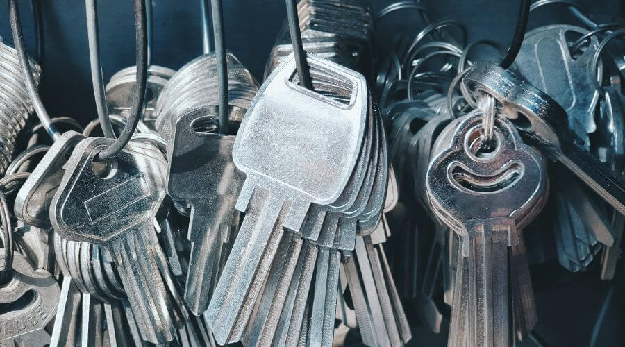 Professional residential roofers in Lake City, SD